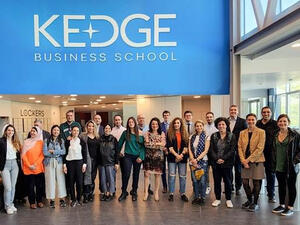 كلية "أبوغزاله الجامعية للابتكار" تشارك في ورشة عمل ضمن مشروع "Erasmus+" في فرنسا