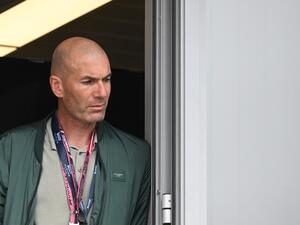 French football coach and former player Zinedine Zidane watches from a balcony the Monaco Formula 1 Grand Prix at the Monaco street circuit in Monaco, on May 29, 2022. (Photo by CHRISTIAN BRUNA / POOL / AFP)