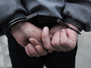 اعتقال اب قتل انتيه في الرمثا الاردنية