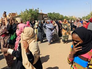 ‏السودان .. الحُكم برجم امرأة وتوجيه اتهامات بالردة