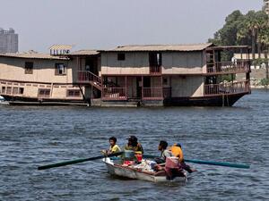 منازل عائمة شهيرة بالقاهرة تواجه خطر الزوال
