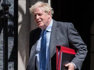 فاتورة تفضح جونسون