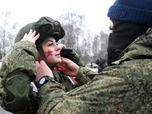  تزويد الغرب أوكرانيا بأسلحة ثقيلة يزيد من معاناة الأوكرانيين