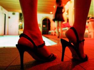  اعتقال 48 فرداً، بينهم 39 امرأة ، و9 آسيويين