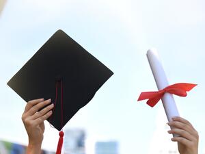اجمل بطاقات تهنئة بالنجاح والتفوق