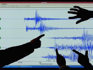 هزة أرضية بقوة 5.9 درجة تضرب ليبيا