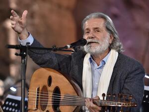 حضور مرسيل خليفة وغياب دلال أبو آمنه