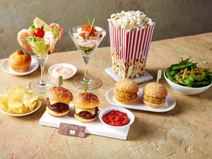 طيران الإمارات تستثمر أكثر من ملياري دولار للارتقاء بتجربة العملاء