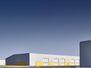 Waha Capital agrees sale of leased warehouse assets in ALMARKAZ Industrial Development to Peninsula for AED 555 million