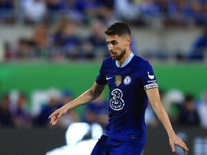 Jorginho of Chelsea on the ball during the Florida Cup match between Chelsea and Arsenal at Camping World Stadium on July 23, 2022 in Orlando, Florida. Sam Greenwood/Getty Images/AFP (Photo by SAM GREENWOOD / GETTY IMAGES NORTH AMERICA / Getty Images via AFP)