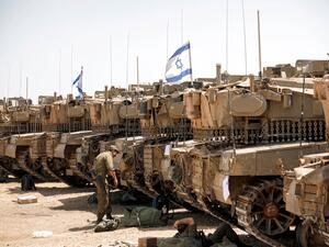 دبابات اسرائيلية