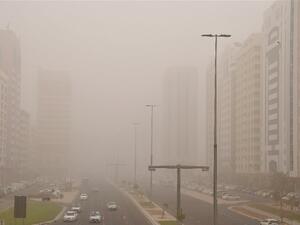 عاصفة رملية في الإمارات