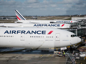 Air France Suspends 2 Pilots for Fighting in Cockpit