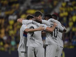 برشلونة يدك شباك قاديش برباعية (المصدر: أ ف ب)