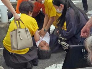 رئيس الوزراء السابق شينزو آبي