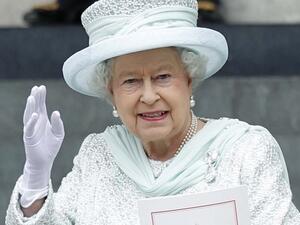 رحيل ملكة أم رحيل ملكيّات