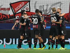 ميلان يتطلع للتفوق على سامبدوريا اليوم (المصدر: أ ف ب)