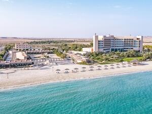 Fancy a Vibrant Night Out at Danat Jebel Dhanna Resort