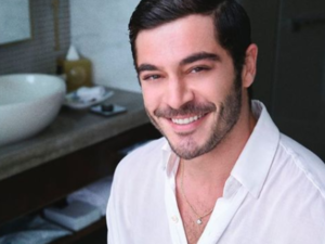 Burak Deniz Apologizes to Nilperi Şahinkaya