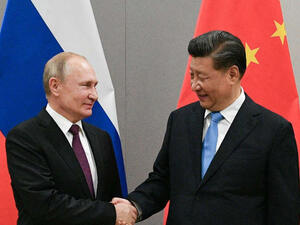 الرئيس الروسي فلاديمير بوتين، ونظيره الصيني شي جين بينغ