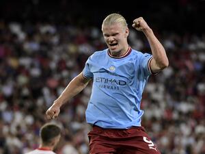 Jack Grealish scored his first goal this season and Erling Haaland extended his record-breaking hot-streak as Manchester City powered to a 3-0 win over 10-man Wolves on Saturday.