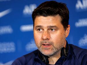 Paris Saint-Germain's Argentinian head coach Mauricio Pochettino gives a press conference during the spring training camp in Qatar's capital Doha on May 15, 2022. (Photo by KARIM JAAFAR / AFP)