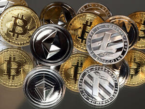 الفرق بين العملات الرقمية والعملات المشفرة