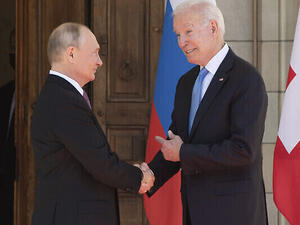 بايدن قد يلتقي بوتين في اندونيسيا