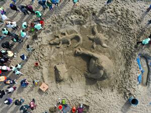 سان فرانسيسكو.. تماثيل رملية ملفتة للأنظار