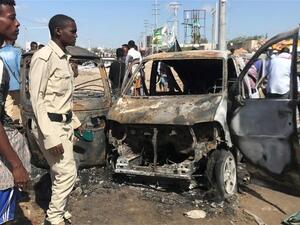 100 قتيل بهجوم بسيارتين مفخختين مقديشو