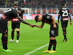 ميلان يتفوق على يوفنتوس (المصدر: أ ف ب)