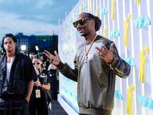 Snoop Dogg smokes up to 150 marijuana joints a day