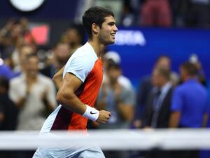 Carlos Alcaraz of Spain celebrates after defeating Casper Ruud of Norway during their Men’s Singles Final match on Day Fourteen of the 2022 US Open at USTA Billie Jean King National Tennis Center on September 11, 2022 in the Flushing neighborhood of the Queens borough of New York City. Elsa/Getty Images/AFP (Photo by ELSA / GETTY IMAGES NORTH AMERICA / Getty Images via AFP)