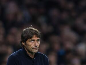 Tottenham Hotspur's Italian head coach Antonio Conte reacts during the UEFA Champions League Group D football match between Tottenham Hotspur and Eintracht Frankfurt at the Tottenham Hotspur Stadium, in London, on October 12, 2022. (Photo by Adrian DENNIS / AFP)