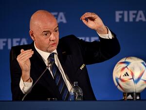Gianni Infantino, president of football's world governing body FIFA, attends a press conference following the FIFA Council meeting in Auckland on October 22, 2022. (Photo by William WEST / AFP)