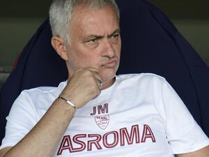 Roma's Portugal's coach Jose Mourinho looks on prior the UEFA Europa League, first round, group C, football match between Real Betis and AS Roma at the Benito Villamarin stadium in Seville on October 13, 2022. (Photo by CRISTINA QUICLER / AFP)