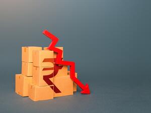 Indian Rupee Hits Record Low Against the UAE Dirham