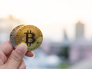 كيف تنفق وتستخدم العملات الرقمية الخاصة بك؟