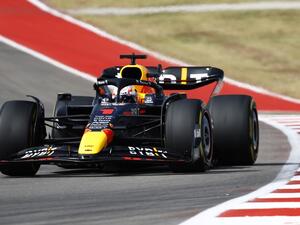 Max Verstappen of the Netherlands driving the (1) Oracle Red Bull Racing RB18 on track during the F1 Grand Prix of USA at Circuit of The Americas on October 23, 2022 in Austin, Texas. Chris Graythen/Getty Images/AFP (Photo by Chris Graythen / GETTY IMAGES NORTH AMERICA / Getty Images via AFP)