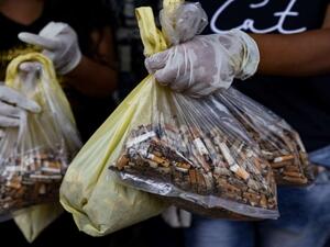 الهند.. أعقاب السجائر تتحول إلى حشو للدمى