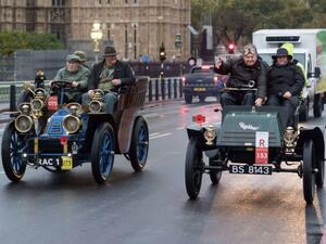 سباق لسيارات الأنتيك في لندن