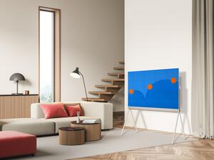 Football Season Is Not Complete Without LG Pose TVs