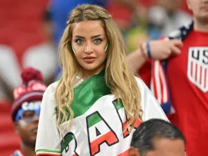   الحرس الثوري الايراني مارس تهديدات وضغوطاً على لاعبي المنتخب الإيراني لكرة القدم عبر تهديد أسرهم بالسجن