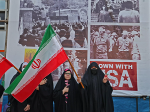 Pro-government supporters in Iran 