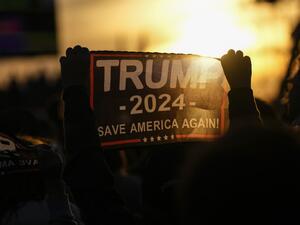 ترامب يهدد الديمقراطيين 