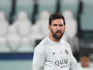Paris Saint-Germain's Argentine forward Lionel Messi looks on prior to the UEFA Champions League 1st round day 6 group H football match between Juventus Turin and Paris Saint-Germain (PSG) at the Juventus stadium in Turin on November 2, 2022. (Photo by FRANCK FIFE / AFP)