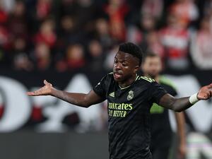 Real Madrid's Brazilian forward Vinicius Junior reacts during the Spanish league football match between Rayo Vallecano de Madrid and Real Madrid CF at the Vallecas Stadium in the Madrid district of Puente de Vallecas on November 7, 2022. (Photo by Pierre-Philippe Marcou / AFP)