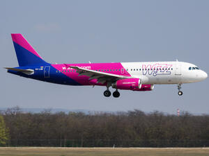 Wizz Air plane
