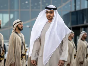 رئيس دولة الامارات محمد بن زايد