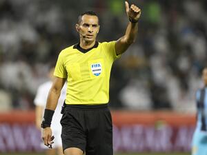 كشف اتحاد الفيفا لكرة القدم عن طاقم تحكيم مباراة البرازيل وكرواتيا يوم الجمعة 9 ديسمبر 2022 في ربع نهائي كأس العالم قطر 2022، والذي كان من ضمنه حكم عربي يحمل الجنسية